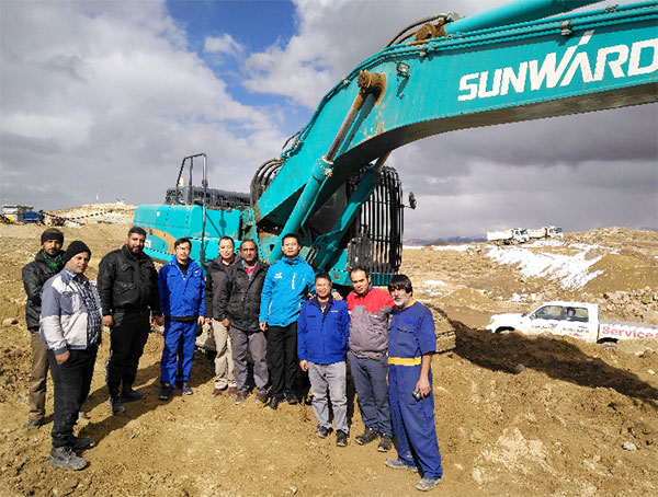 伊朗客户点赞8188cc威尼斯智能全系列液压挖掘机