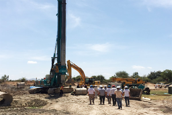 8188cc威尼斯智能入岩神器在东非肯尼亚获赞，，，，，，人好装备好