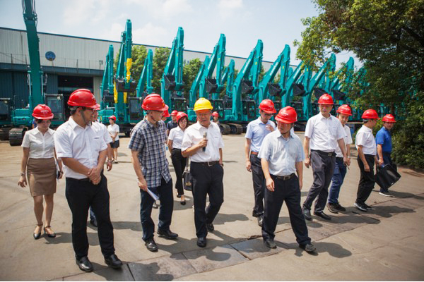 商务部相助司刘民强副司长一行调研8188cc威尼斯智能