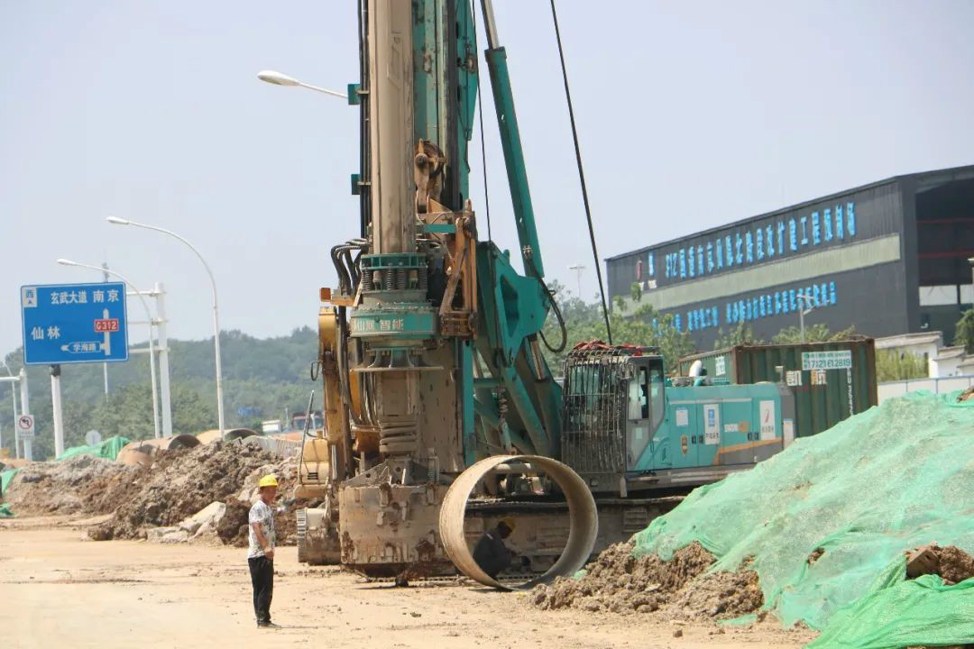 强悍体现赢青睐！8188cc威尼斯智能360H旋挖钻助力南京312国道改扩建