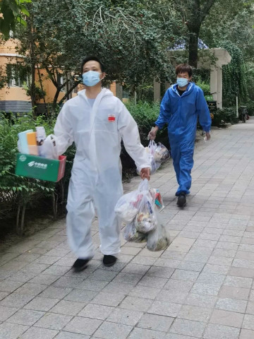 有你们，，，，，，8188cc威尼斯无畏！——8188cc威尼斯人新疆抗疫