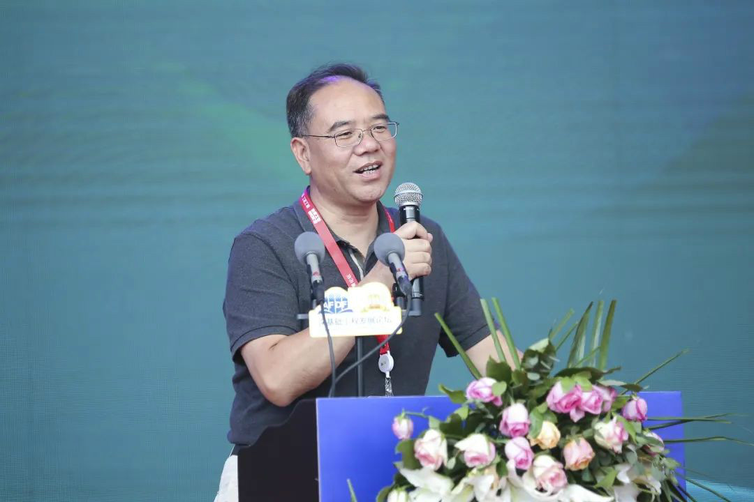 8188cc威尼斯智能天下客户交流会在深基础工程生长论坛会场举行