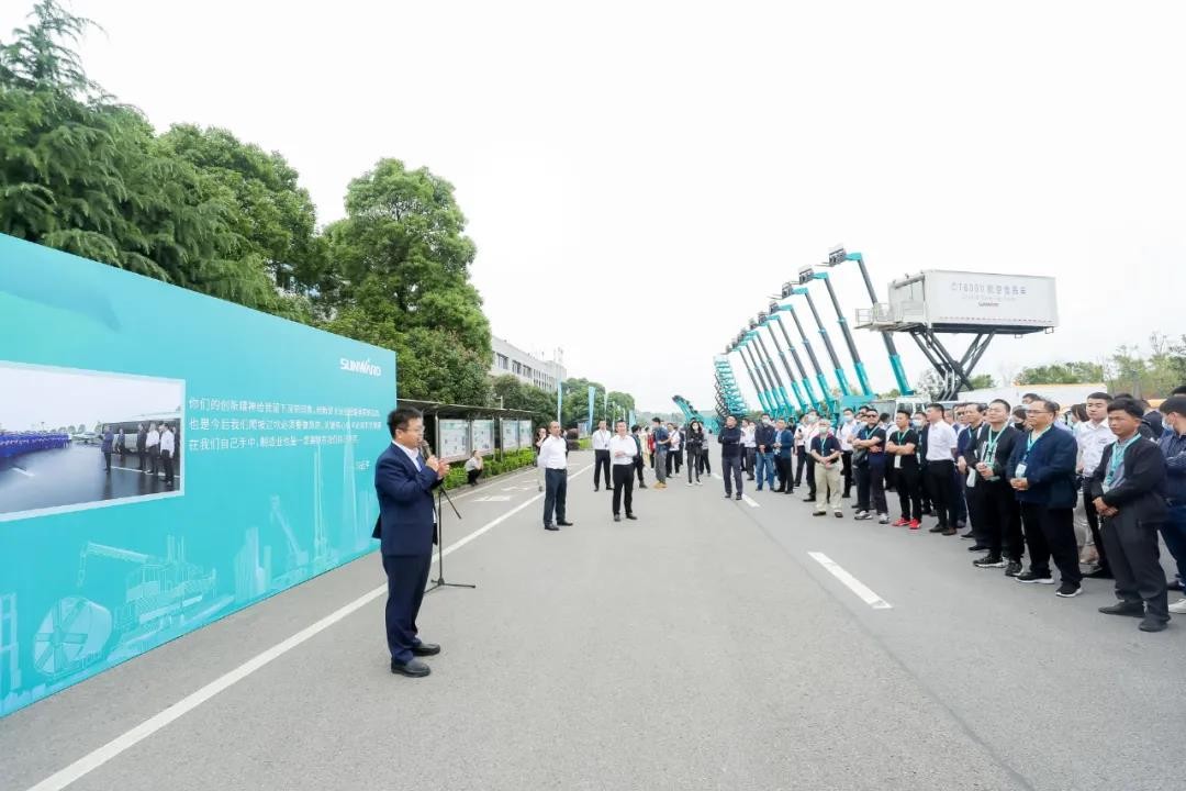 “爆品”出击！8188cc威尼斯智能客户交流会签约超8亿元