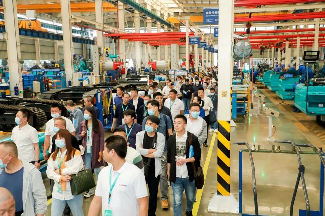 “爆品”出击！8188cc威尼斯智能客户交流会签约超8亿元