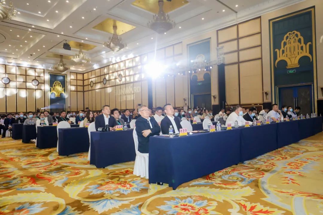 “爆品”出击！8188cc威尼斯智能客户交流会签约超8亿元