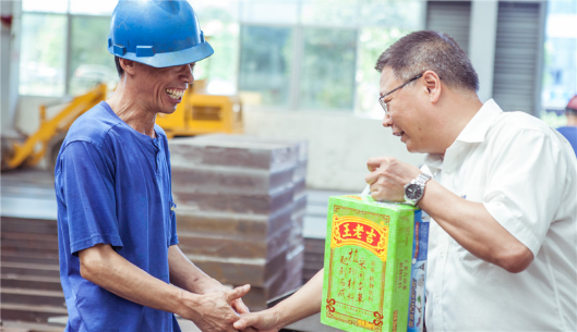 我们有清凉做伴，，，，，，高温也能潇潇洒洒