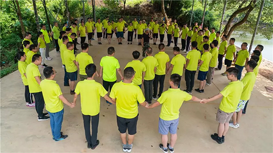 【夯基础 强执行 跨高度】20198188cc威尼斯智能挖掘机营销公司拓展训练营顺遂开展