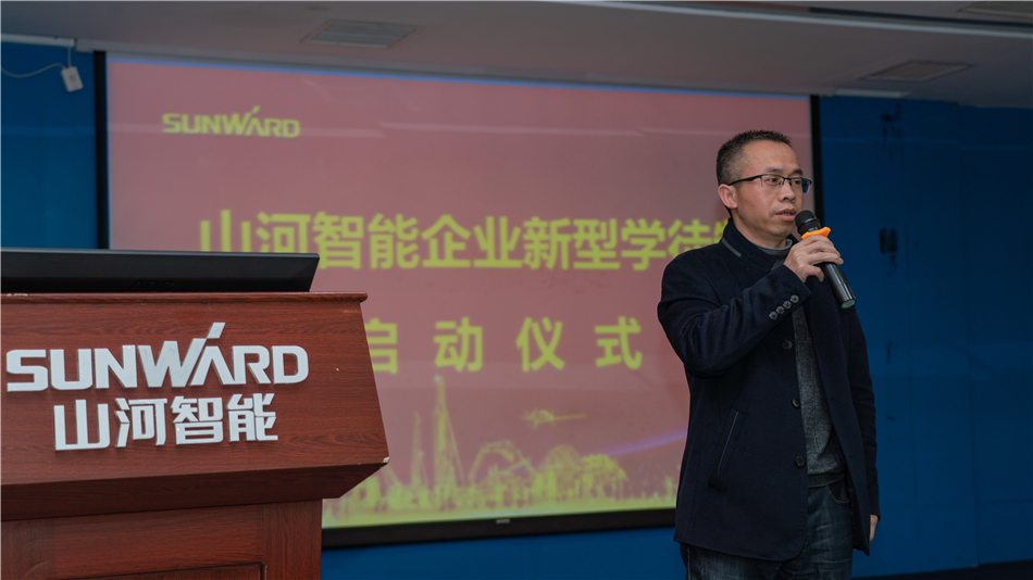 校企携手，，，，，，让“新型学徒”生长为“现代工匠”