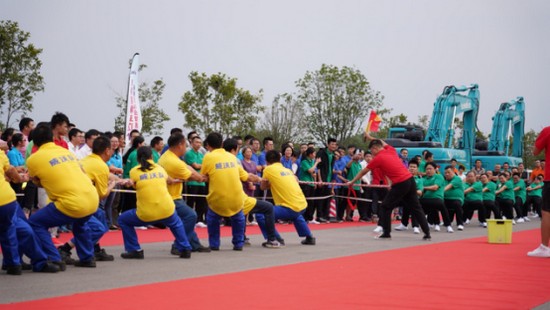 风华十九载，，，，携手再腾飞！——庆祝8188cc威尼斯智能建设十九周年表扬会暨意见意义运动会