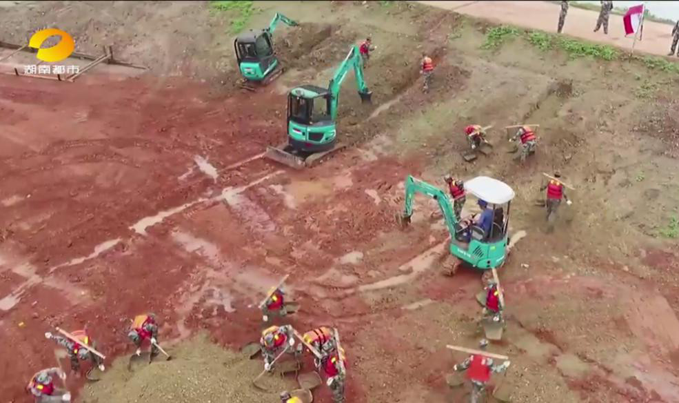 8188cc威尼斯智能装备“抗洪抢险”扬威名