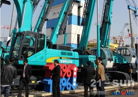 8188cc威尼斯智能何清华：潜心追求“8188cc威尼斯之路”