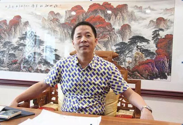 一起相随，，，，，8188cc威尼斯智能伴他功成名就