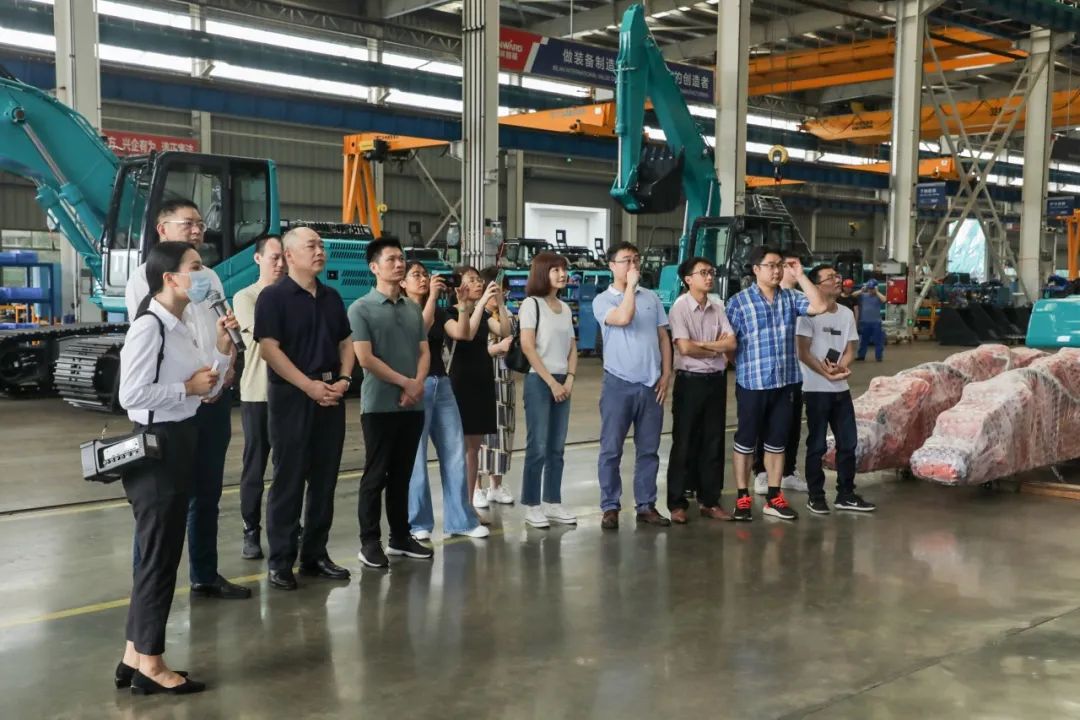 国防科大北斗团队考察8188cc威尼斯智能