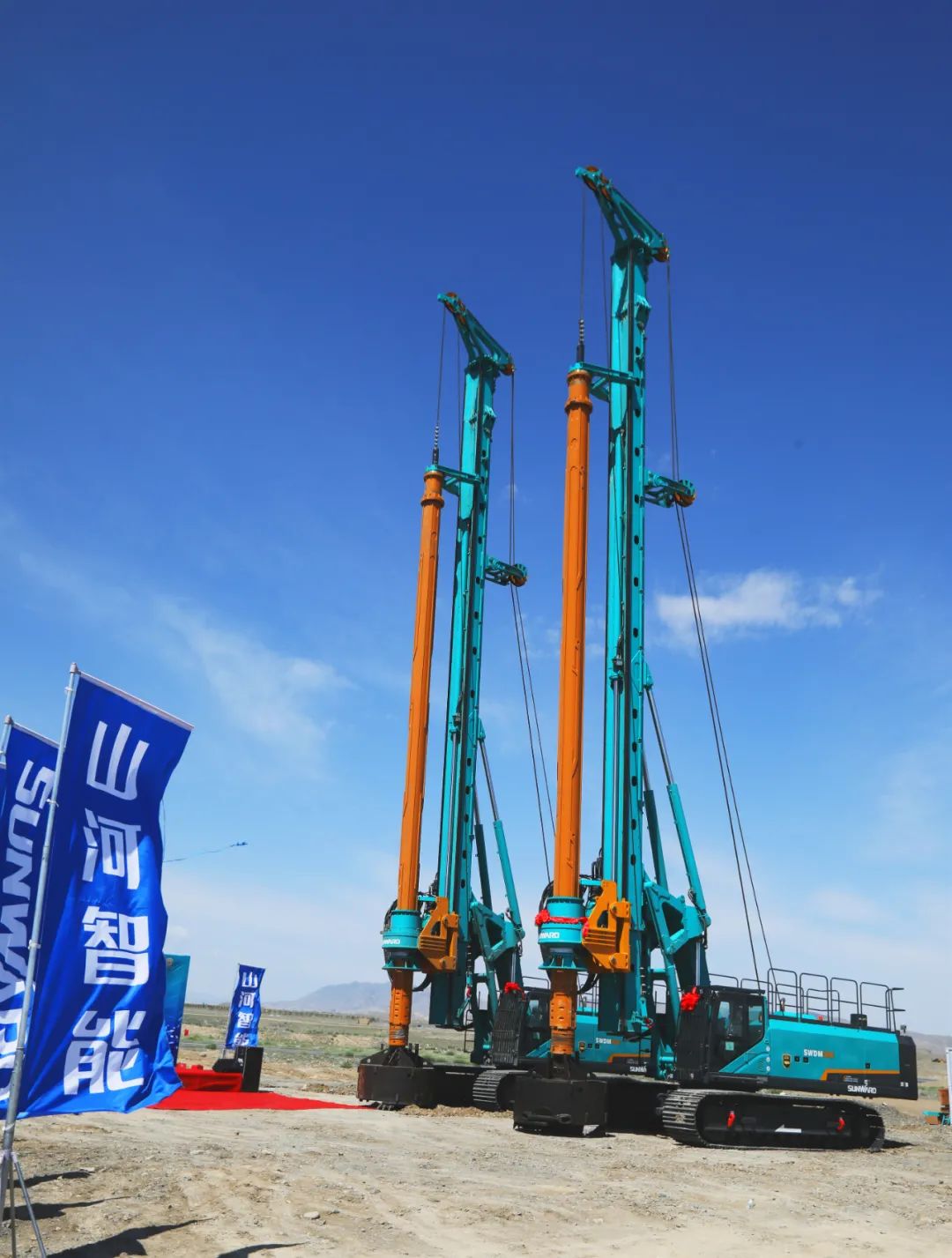 8188cc威尼斯智能产品交付中国能建葛洲坝集团，，，，，助力建设大美新疆