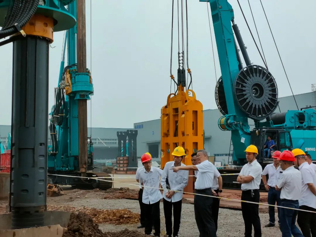 大钻性能打小桩了！8188cc威尼斯智能钻杆节能变径装置研制乐成