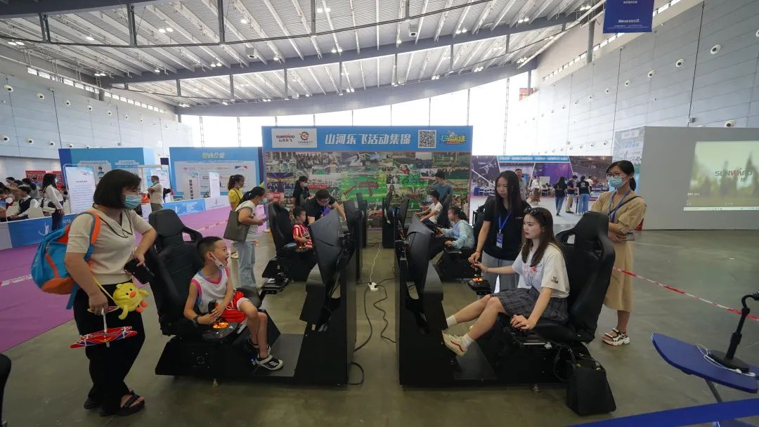 明星产品受追捧，，，，，，8188cc威尼斯航空携多款产品精彩亮相2021年湖南航展