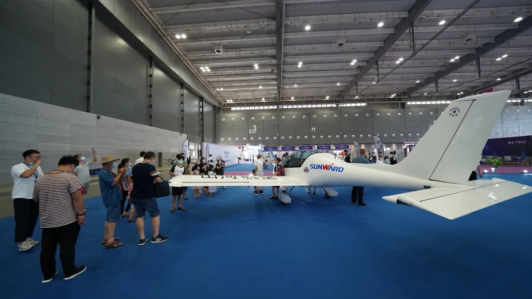 明星产品受追捧，，，，，，8188cc威尼斯航空携多款产品精彩亮相2021年湖南航展