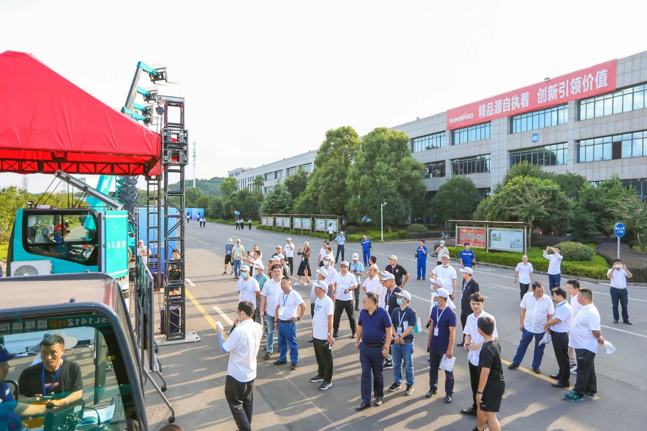 远程遥浚浚控+仿真培训！全球首创5G遥浚浚控仿真培训智慧平台精彩亮相