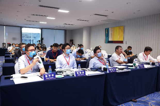 点赞！8188cc威尼斯智能液压混淆动力挖掘机项目荣获这个优异项目奖→