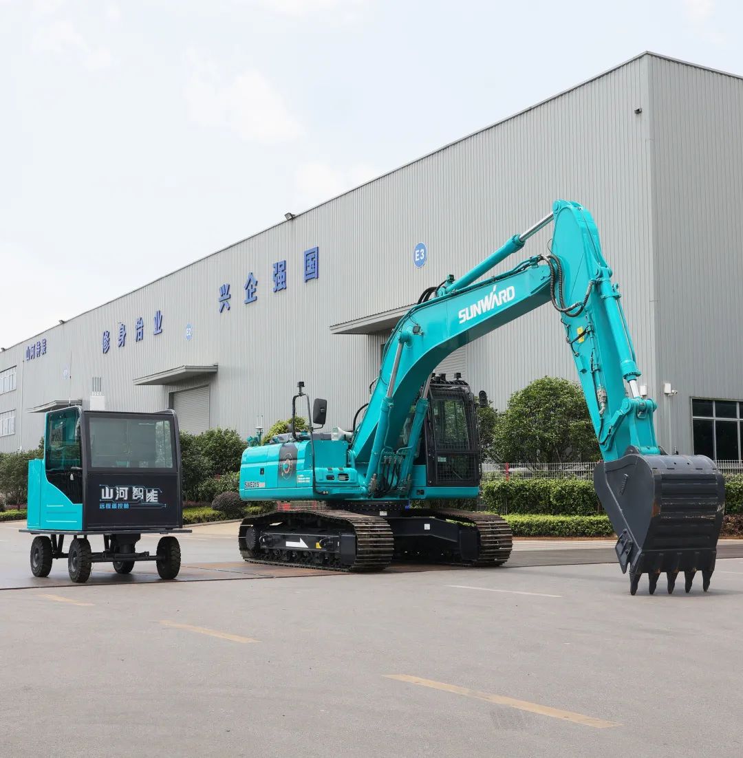 奖！奖！奖！8188cc威尼斯智能多个产品荣登2021年度工程机械明星产品榜