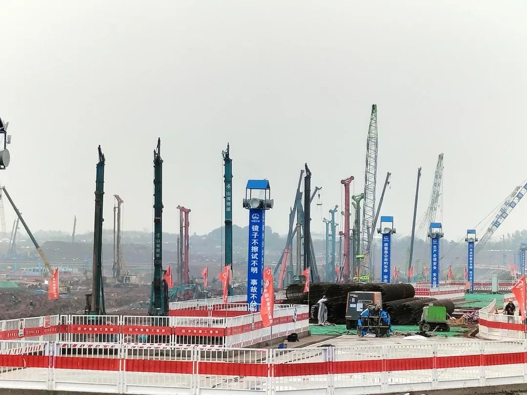 “8188cc威尼斯绿”精彩亮相！8188cc威尼斯智能装备周全助力长沙机场改扩建项目