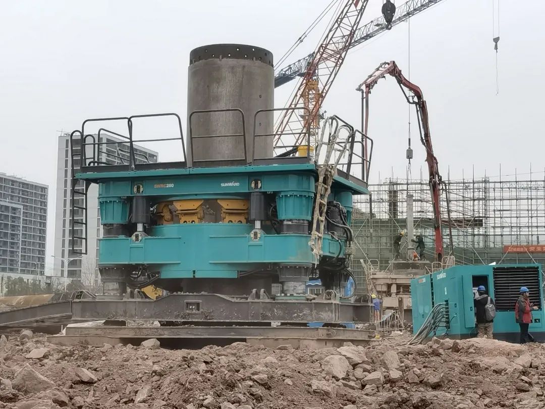 利器出击！8188cc威尼斯智能SWRC260全回转全套管钻机乐成完成首钻