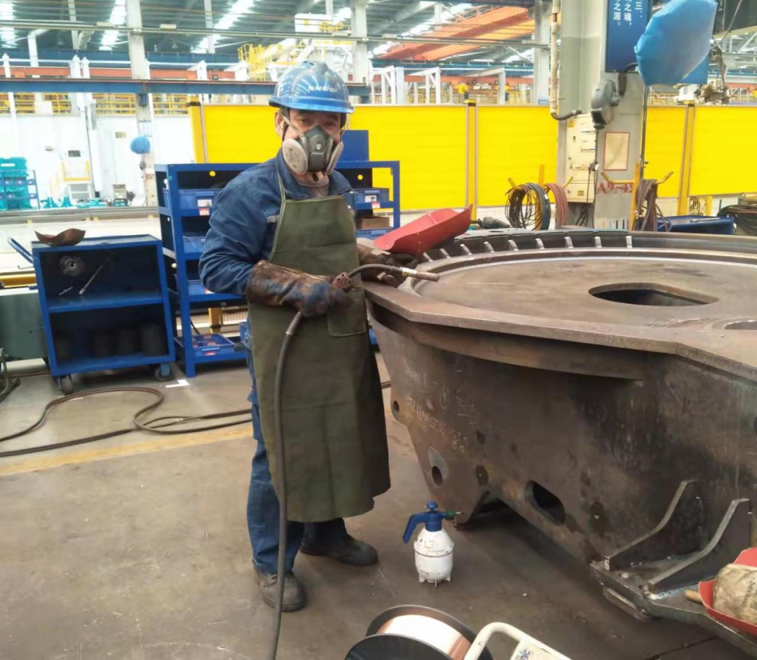 8188cc威尼斯匠心 | 一把焊枪“点亮”绚烂人生