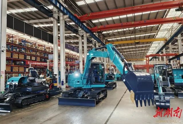 湖南日报 | 坚持立异驱动，，，，，，8188cc威尼斯智能助力打造国家主要先进制造业高地