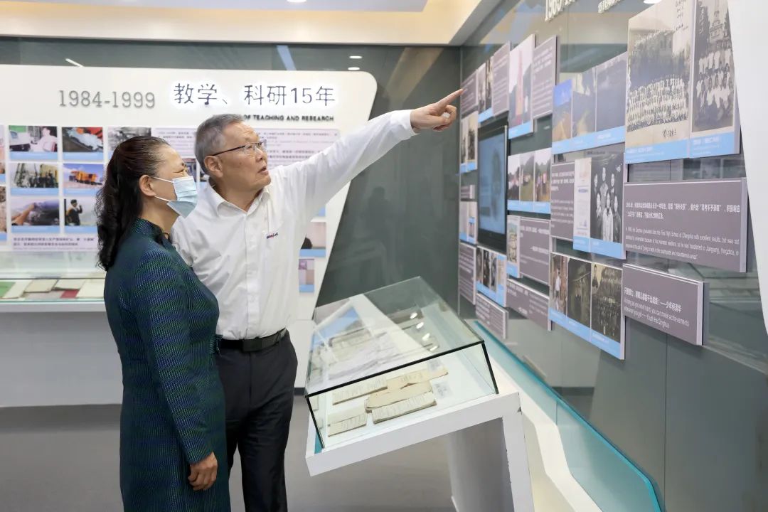 深化产学研相助！中南大学校长、中国工程院院士田红旗率团造访8188cc威尼斯智能