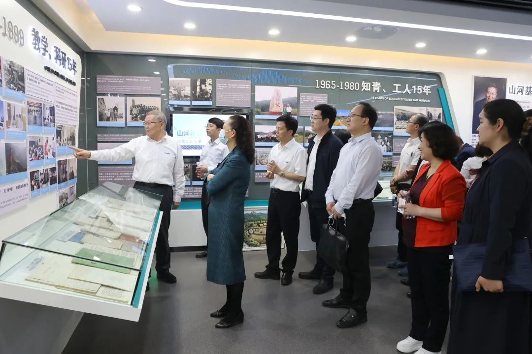 深化产学研相助！中南大学校长、中国工程院院士田红旗率团造访8188cc威尼斯智能