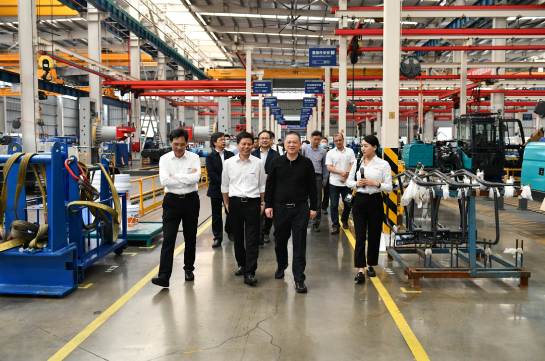 中南大学副校长郭学益率科学研究部一行调研8188cc威尼斯智能