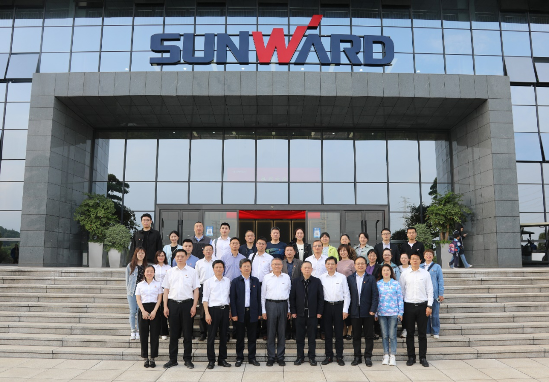 中南大学副校长郭学益率科学研究部一行调研8188cc威尼斯智能