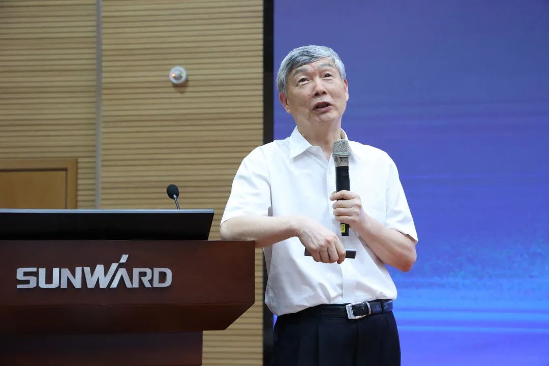 立异引领，，，智造未来！“2022院士专家长沙行”高端装备高质量生长钻研会盛大举行