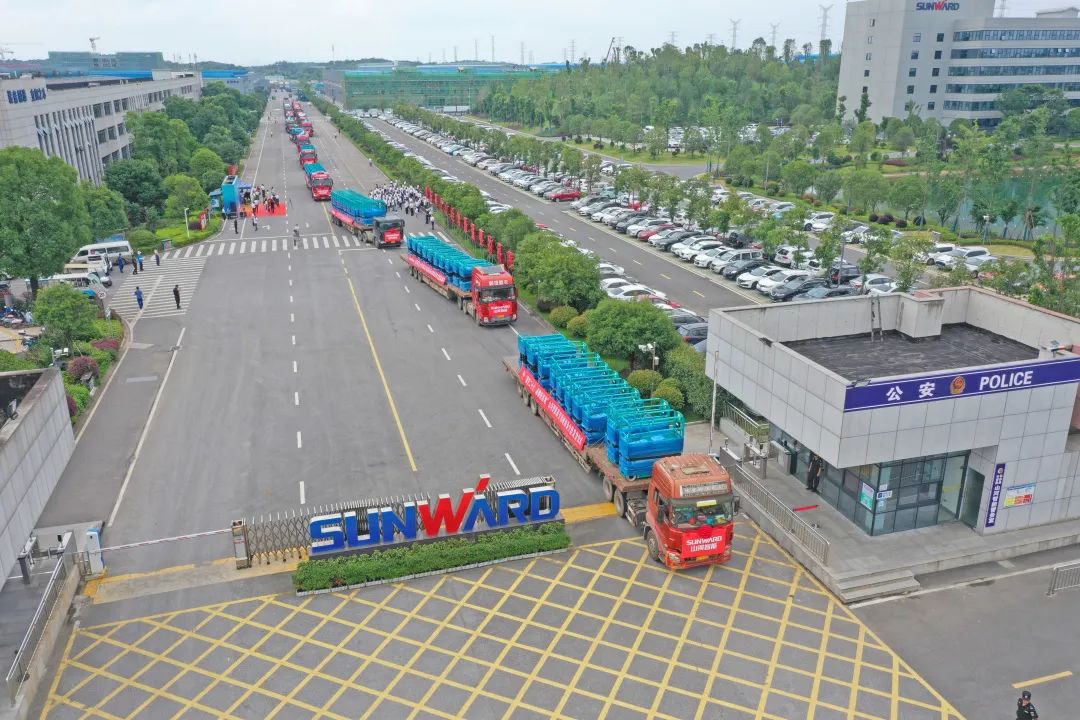 献礼二十大，，，，，，，再攀新高地！8188cc威尼斯智能高空机械装备再迎批量发货