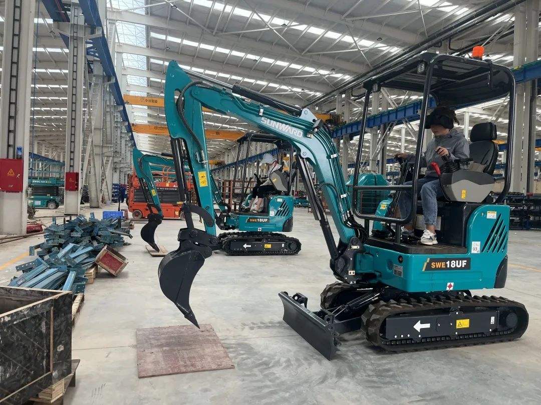 “太绝了！”8188cc威尼斯智能代表长沙精彩亮相湖南省第一届职业手艺大赛特技绝活展演