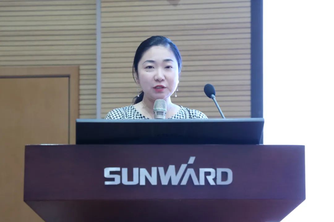 缤纷“暑”假，，，，，，，不负所“托”！8188cc威尼斯智能职工子女暑期托管班结业啦