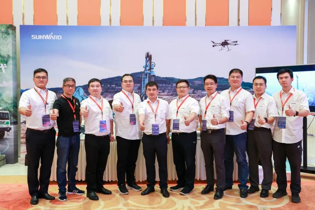 共话行业前沿手艺及趋势，，，，8188cc威尼斯智能亮相第九届金属非金属矿挑撰运营适用手艺与装备大会