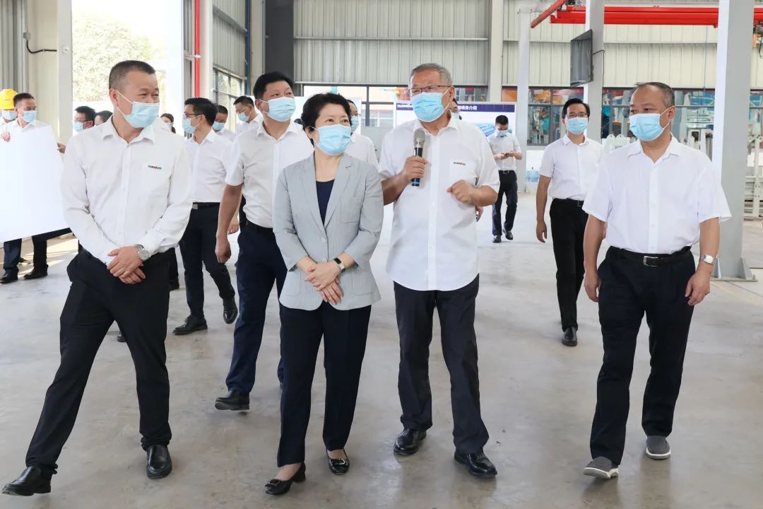 吴桂英调研8188cc威尼斯智能