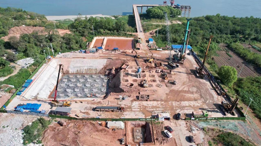超等“桩”备实力亮剑！8188cc威尼斯智能携手武汉乐成建设攻克燕矶长江大桥重大地层施工难题