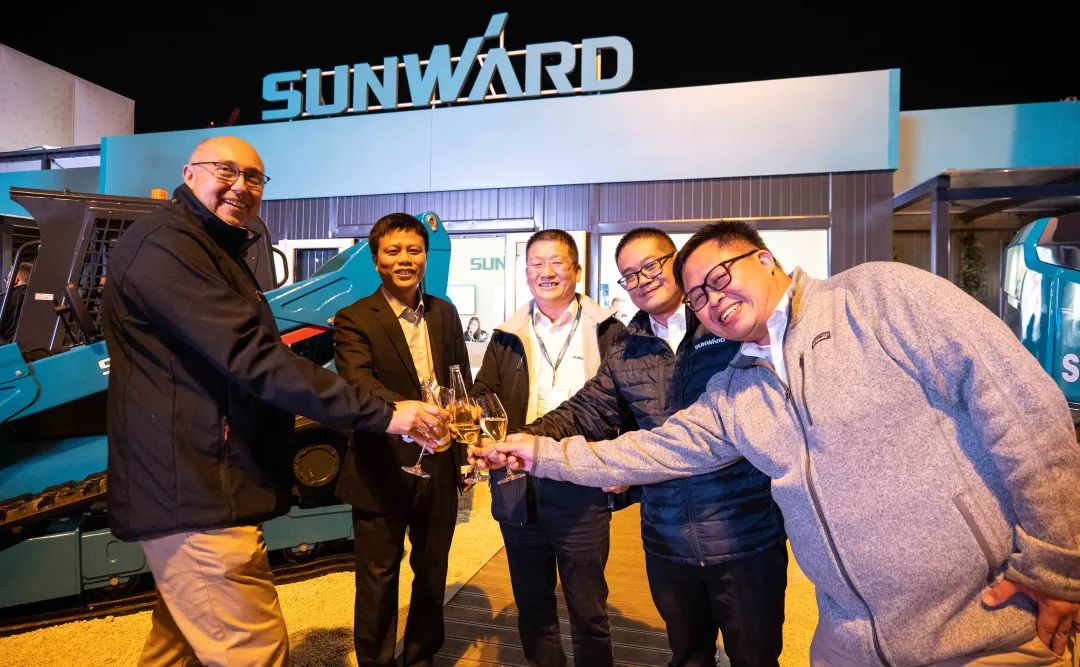 Bauma 2022 | 一组火热现场图带您重温8188cc威尼斯智能德国宝马展之旅