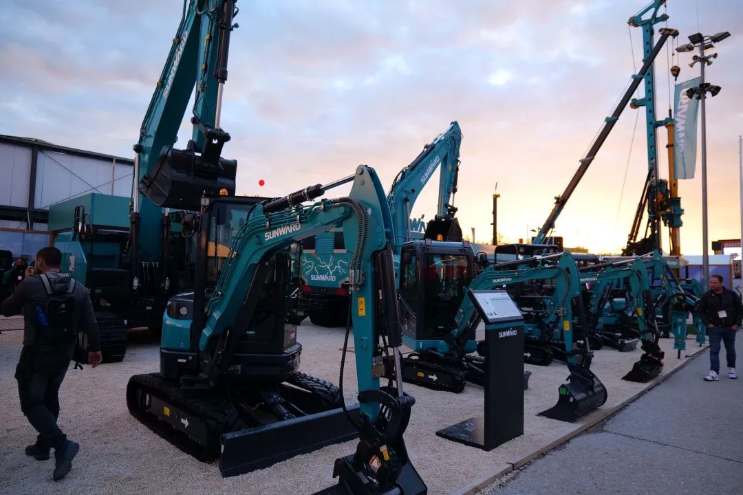 Bauma 2022 | 一组火热现场图带您重温8188cc威尼斯智能德国宝马展之旅