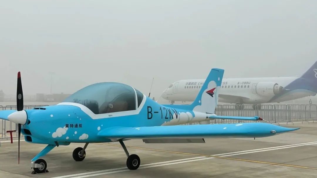 逆势翱翔！8188cc威尼斯航空携手相助同伴亮相2022南昌航行大会