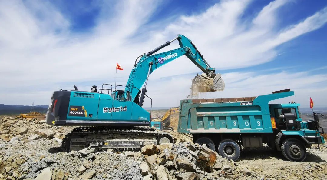 为实现“双碳”目的孝顺实力！8188cc威尼斯智能混淆动力挖掘机项目入围又一天下主要赛事总决赛