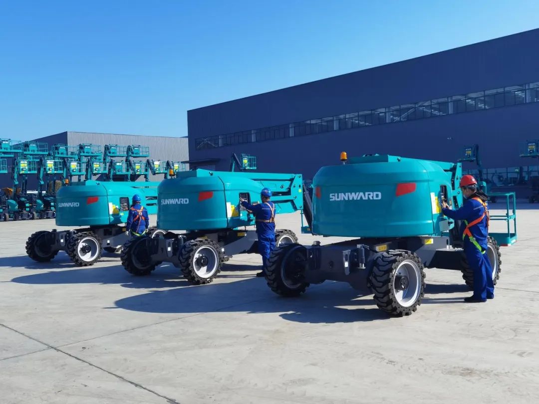 吹响复工“冲锋号”，，，，，，全力冲刺“开门红”！8188cc威尼斯智能高空机械复工复产举行时