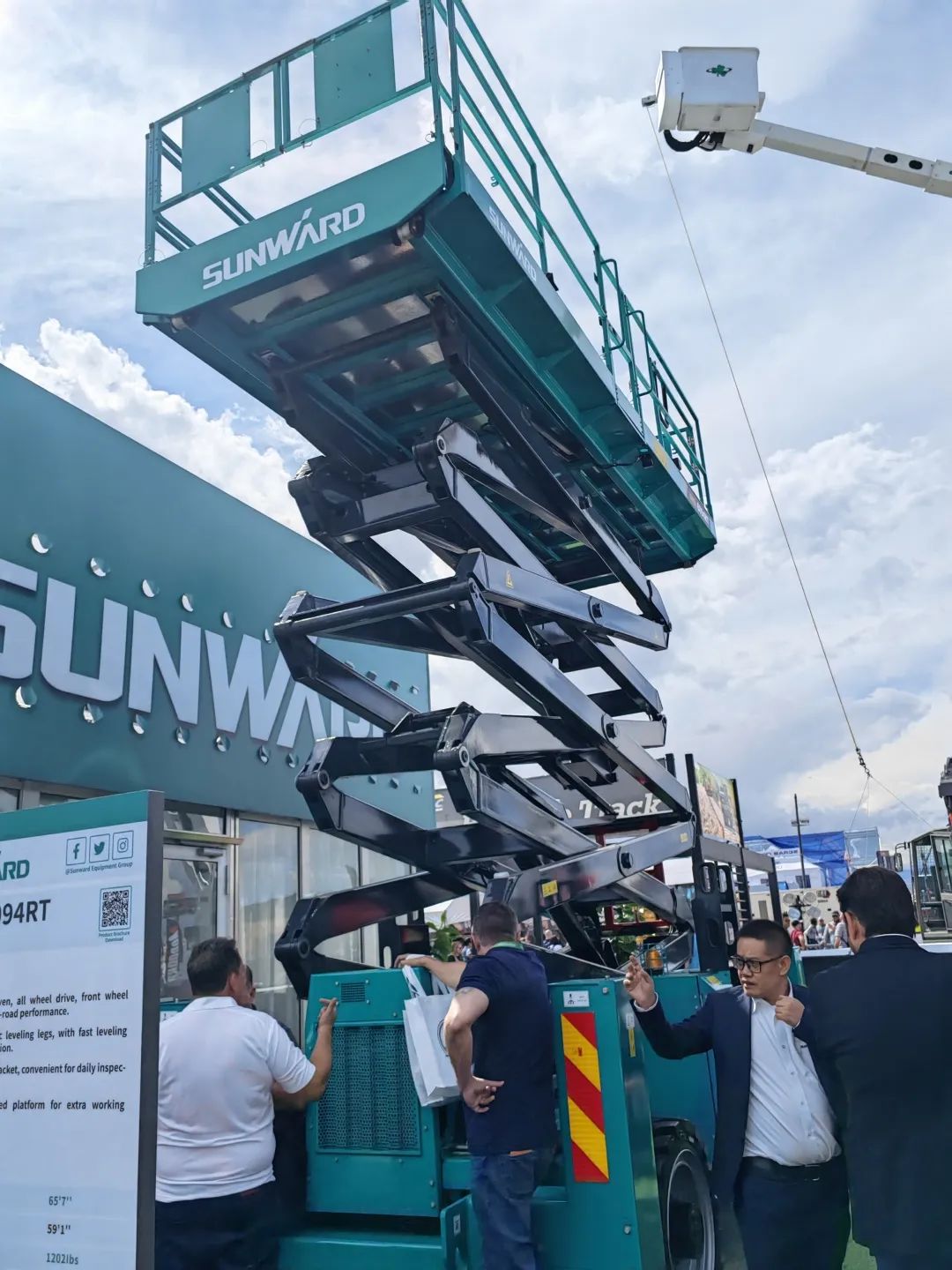 拉展直播 | 8188cc威尼斯智能高空精品亮相2023美国拉展，，，，哪款是你的最爱？？？？？？