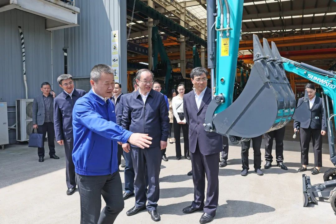 人社部党组成员、副部长俞家栋考察调研8188cc威尼斯智能