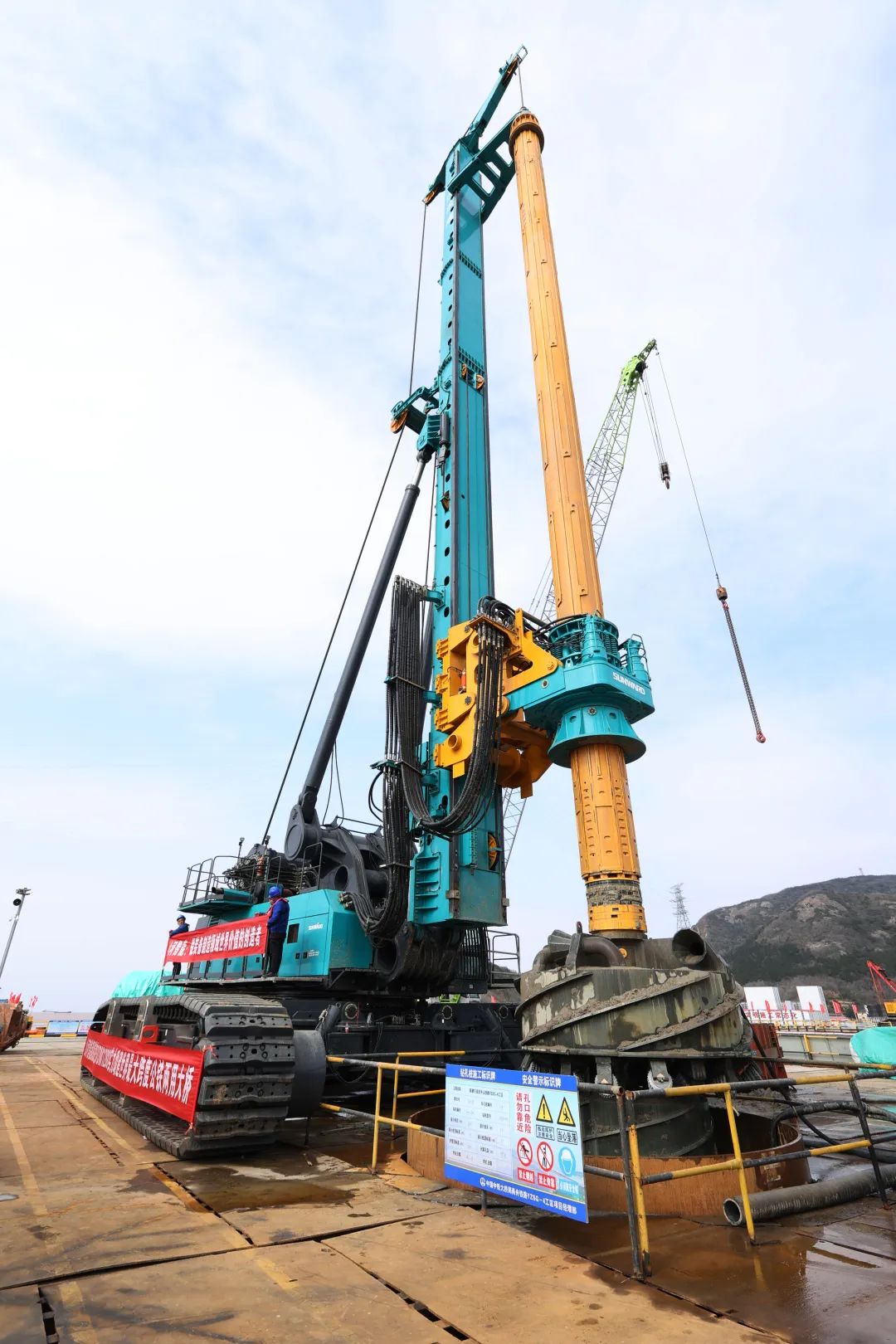 超等装备助建超等工程！8188cc威尼斯智能超等旋挖钻机SWDM1280推介会乐成举行