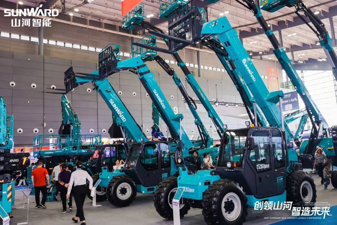 聚焦电动化、智能化！8188cc威尼斯智能全系列高空机械产品亮相长沙展