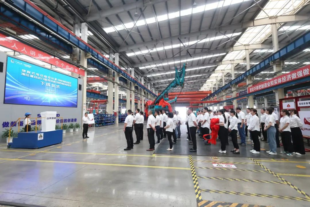 助力“双碳”、绿动未来！8188cc威尼斯智能增程式电动旋挖钻机、液压混淆动力旋挖钻机齐交付