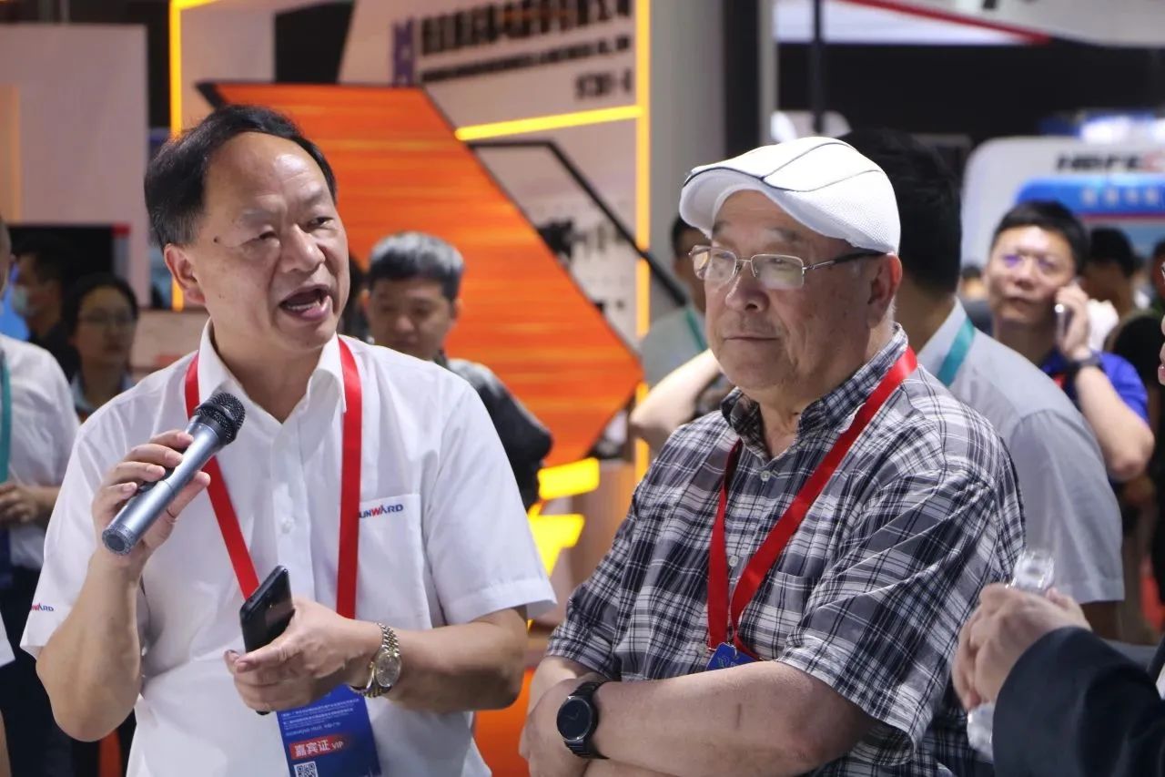 中铁8188cc威尼斯亮相首届广州大湾区国际轨道交通工业生长论坛暨展览会